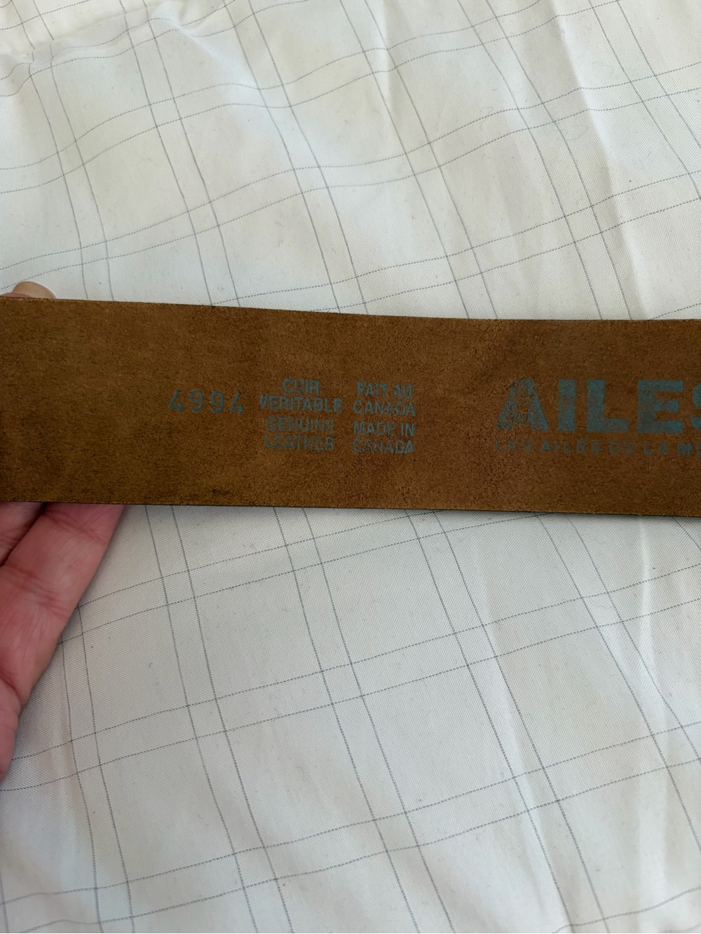 Circa 1990s Les Ailes de La Mode Leather Belt M Burgundy Wine Brass Buckle - Picture 4 of 10